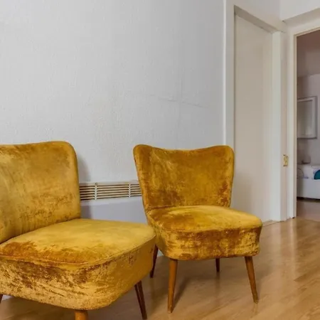 Apartment In Mit Grosser Terrasse *